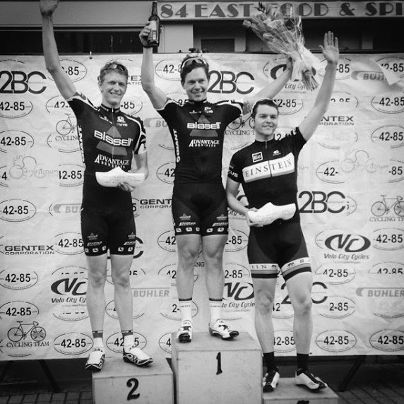 269631_10151333637041685_1266773743_n-1